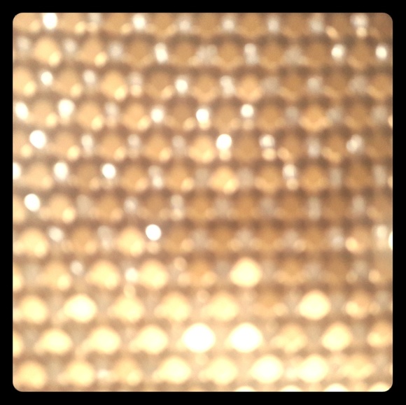 Poshmark Seller / Buyer - Picture 2 of 5